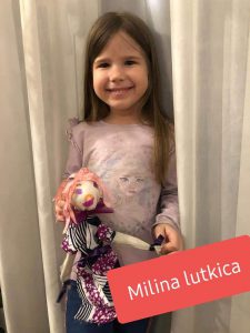 Milina online Holi Kids lutkica